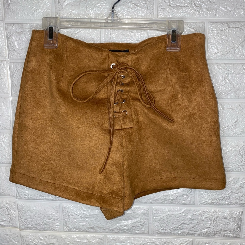Material suede Shorts